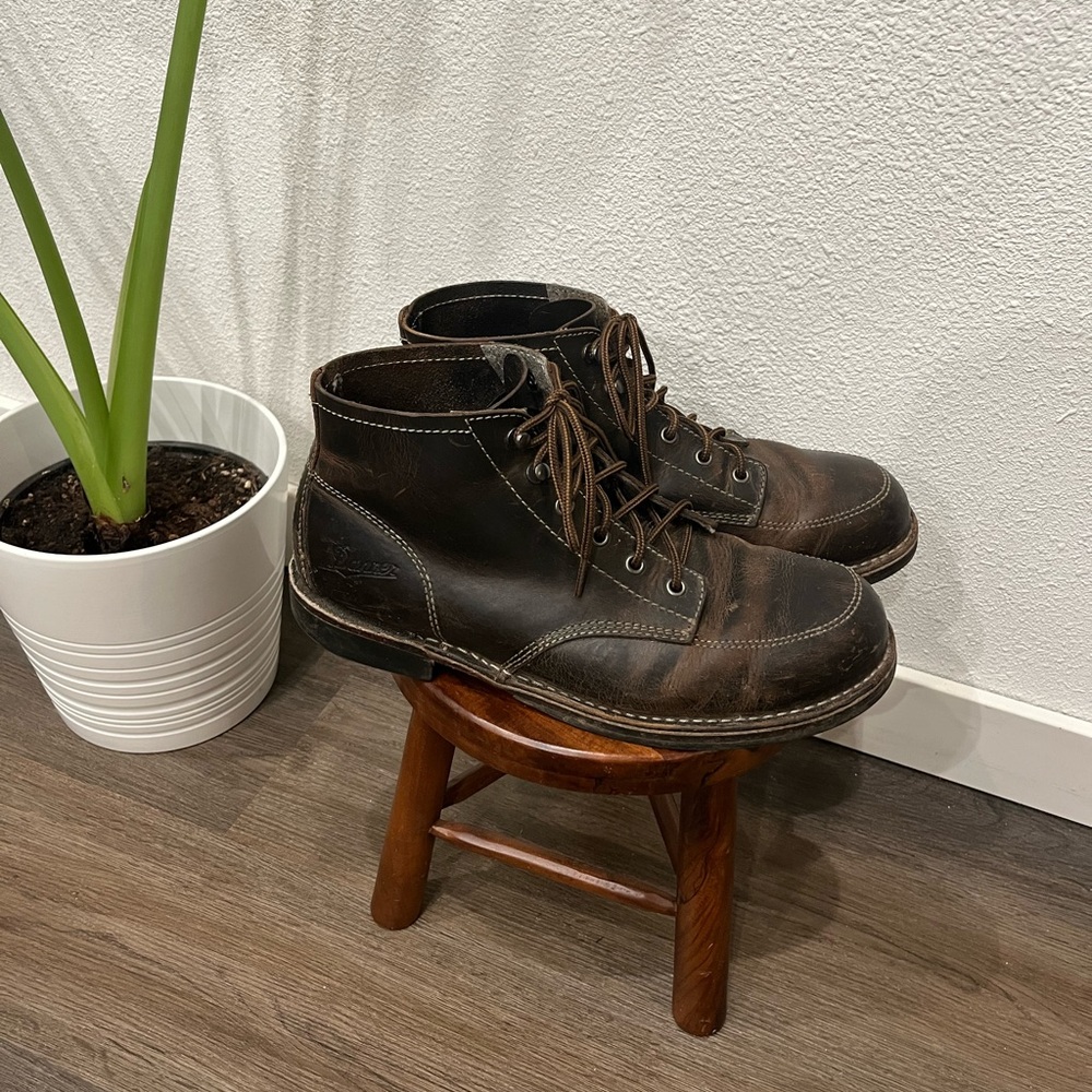 Danner Jack Hummus size 12 brown leather lace up boot. Old school. Vintage.